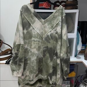 Green Tie-Dye Women's Sweatshirt with cross cross back design 3X